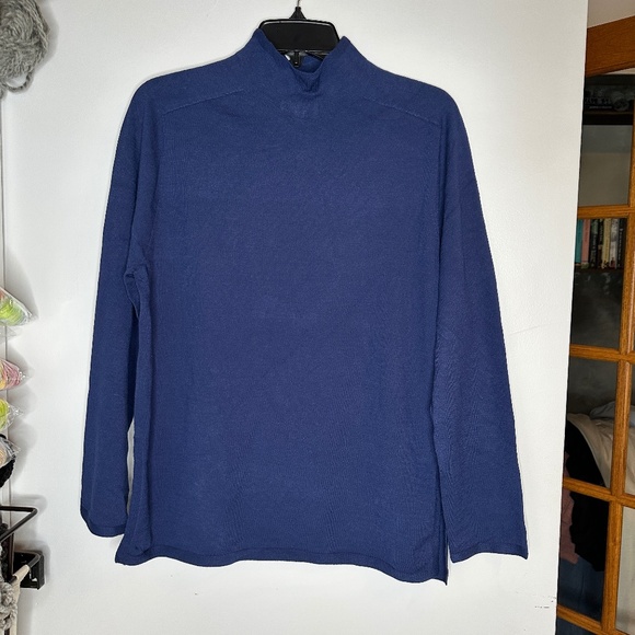 525 America Mock Neck Long Sleeve Top – True Navy – NWT Size Large – MSRP $98 - Picture 1 of 4